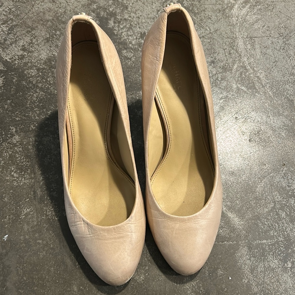Michael Kors pumps. Size 8 women’s.